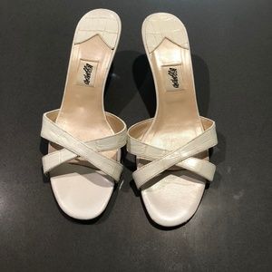 Leggiadro alligator sandal